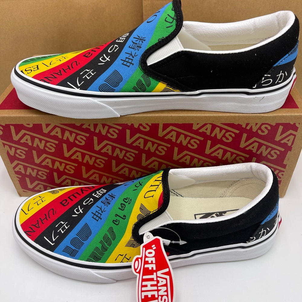Vans Men’s Classic Slip-On (Vans
Spirit)Multi/True White Sneakers
VN0A4U38WK2 - Picture 3 of 16